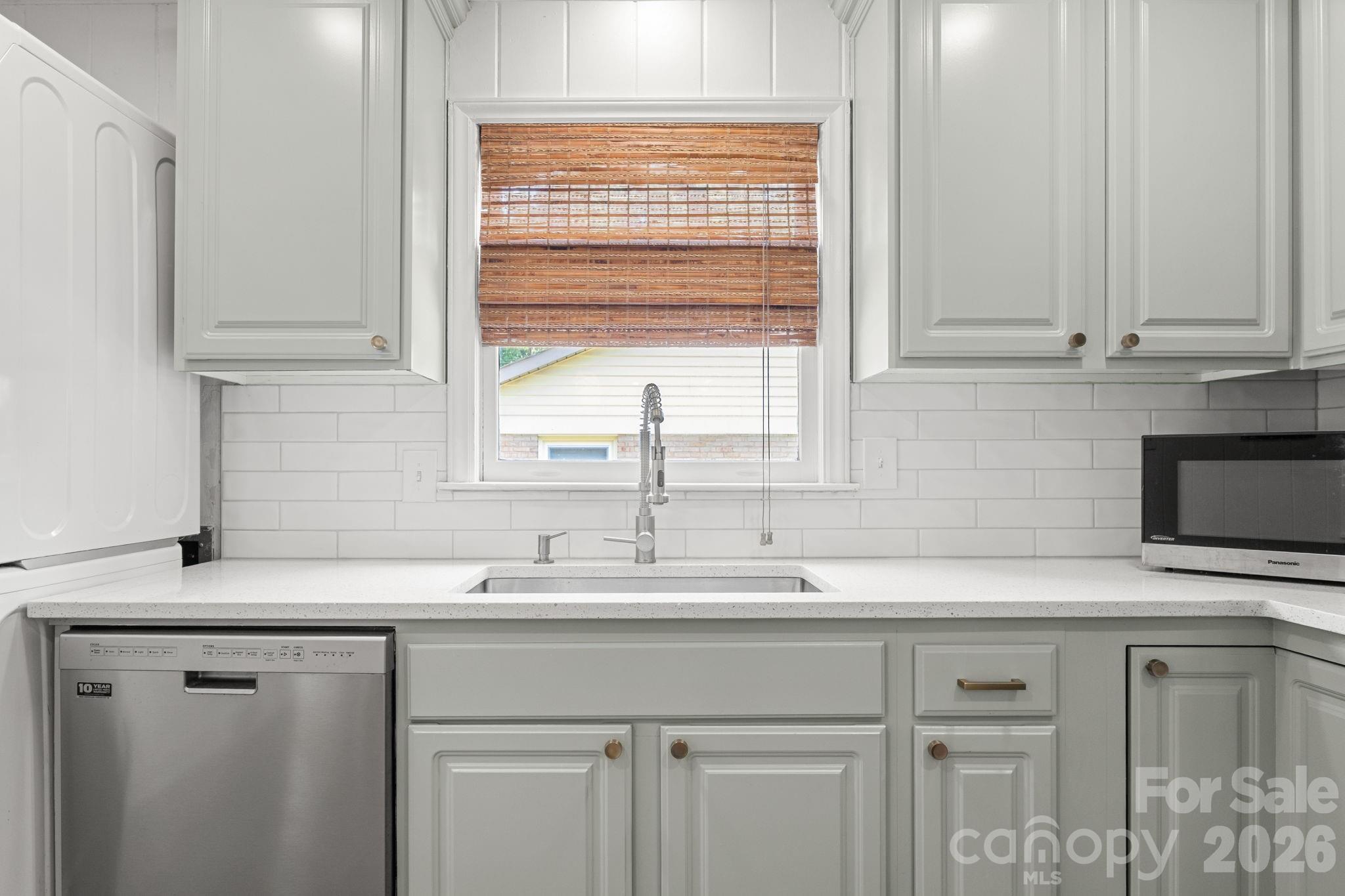 1527 Woodhill Lane Charlotte NC 28205
