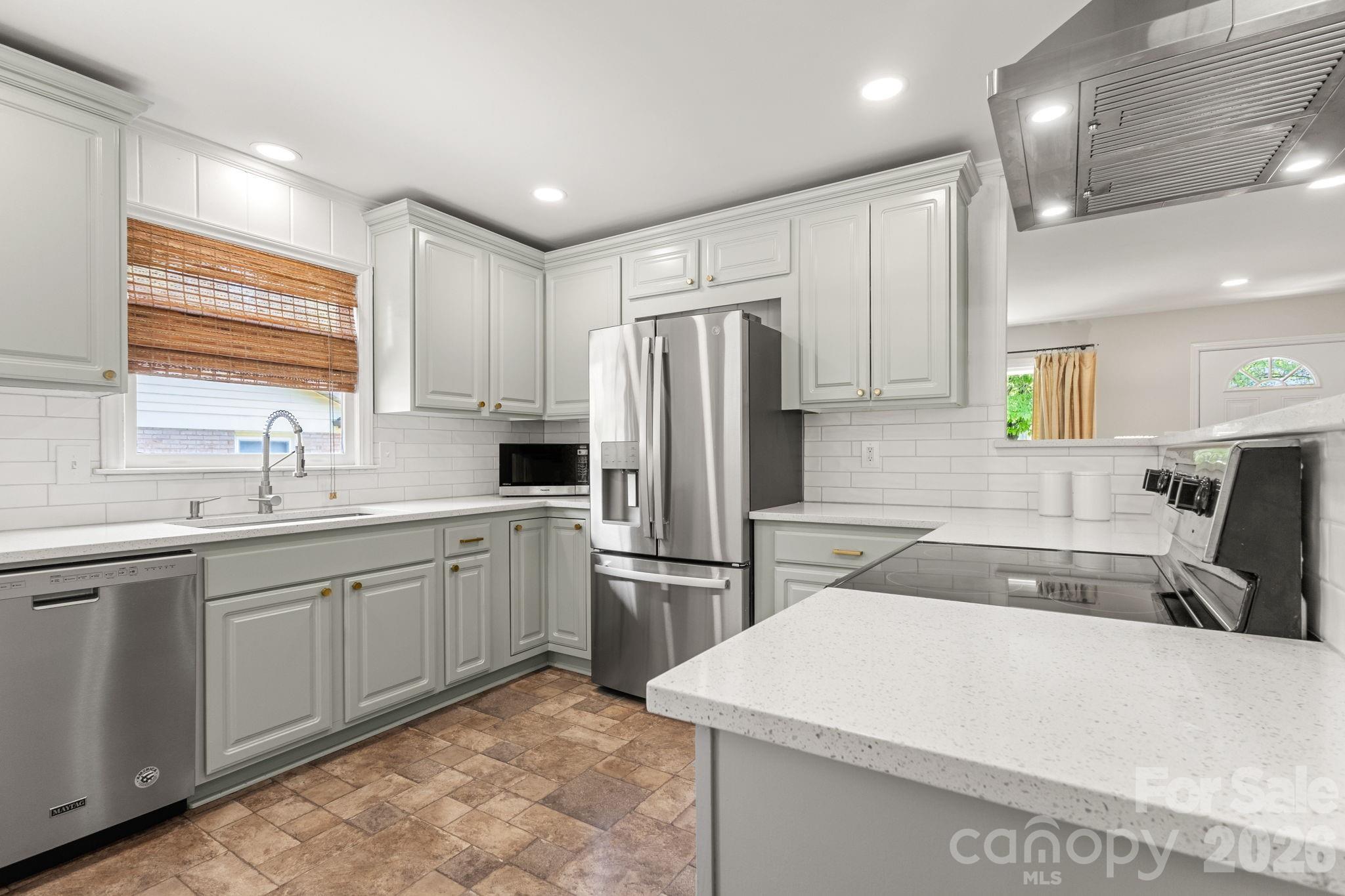 1527 Woodhill Lane Charlotte NC 28205