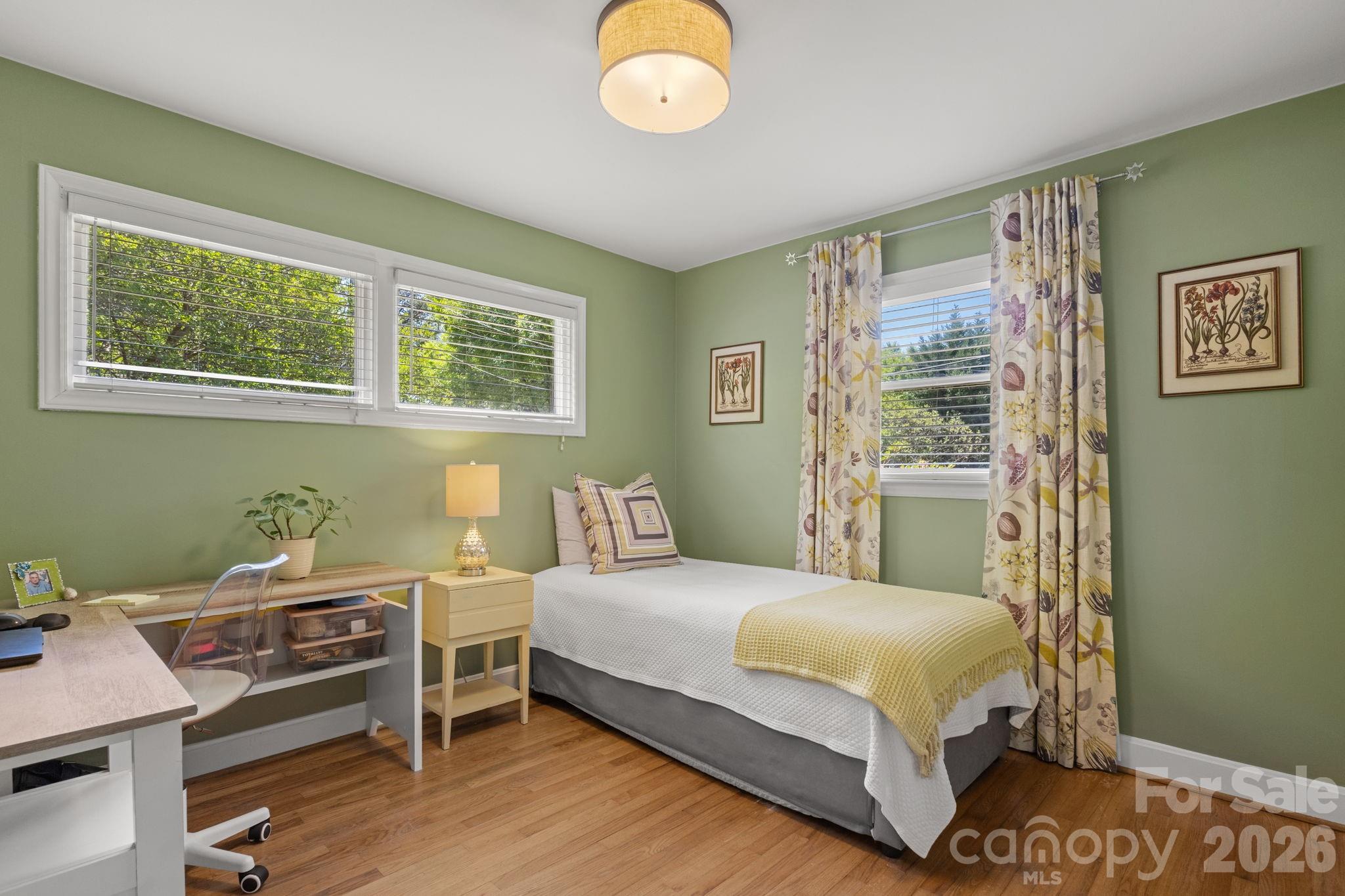 1527 Woodhill Lane Charlotte NC 28205