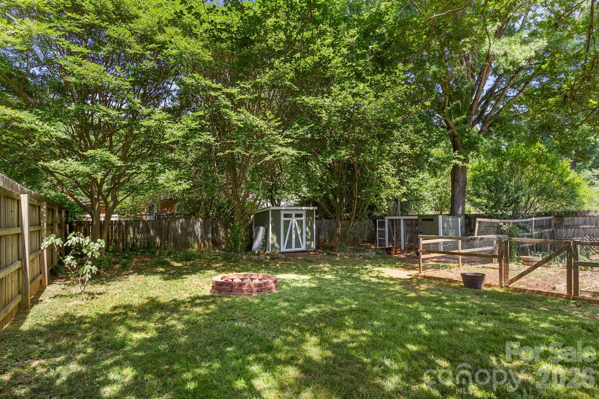 1527 Woodhill Lane Charlotte NC 28205