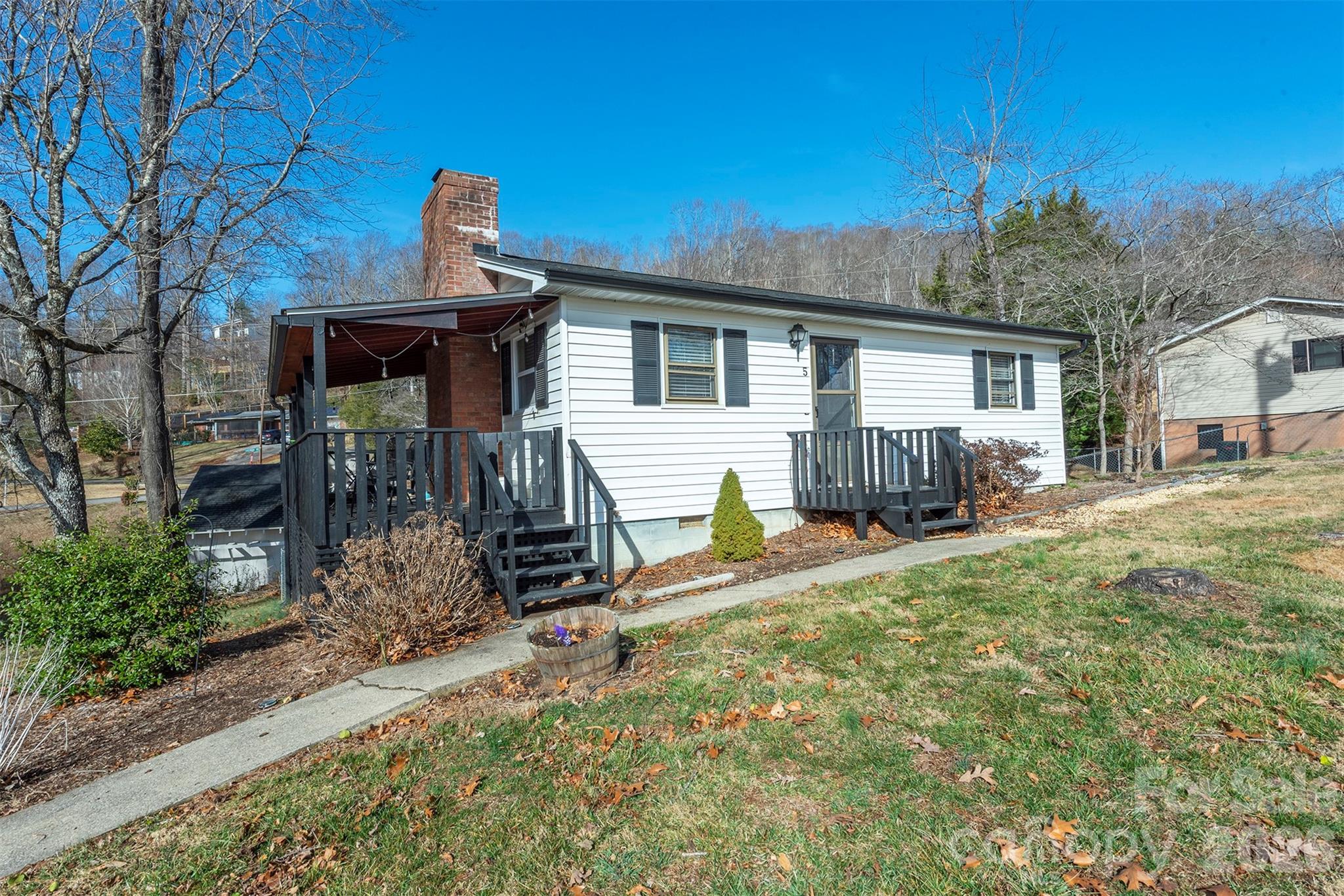 5 Three J Lane Swannanoa NC 28778