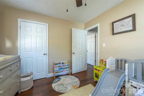 5 Three J Lane Swannanoa NC 28778