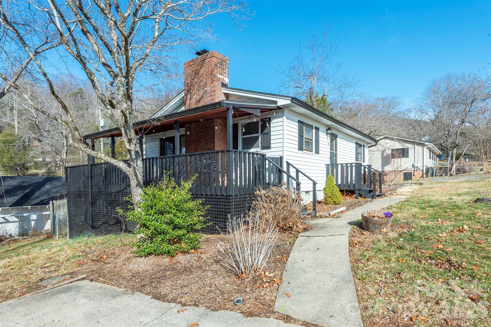 5 Three J Lane Swannanoa NC 28778
