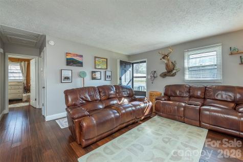 5 Three J Lane Swannanoa NC 28778