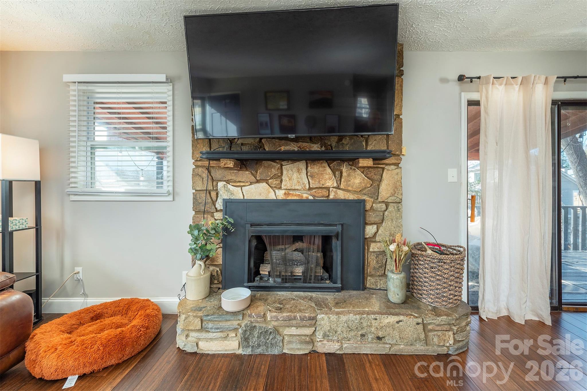 5 Three J Lane Swannanoa NC 28778