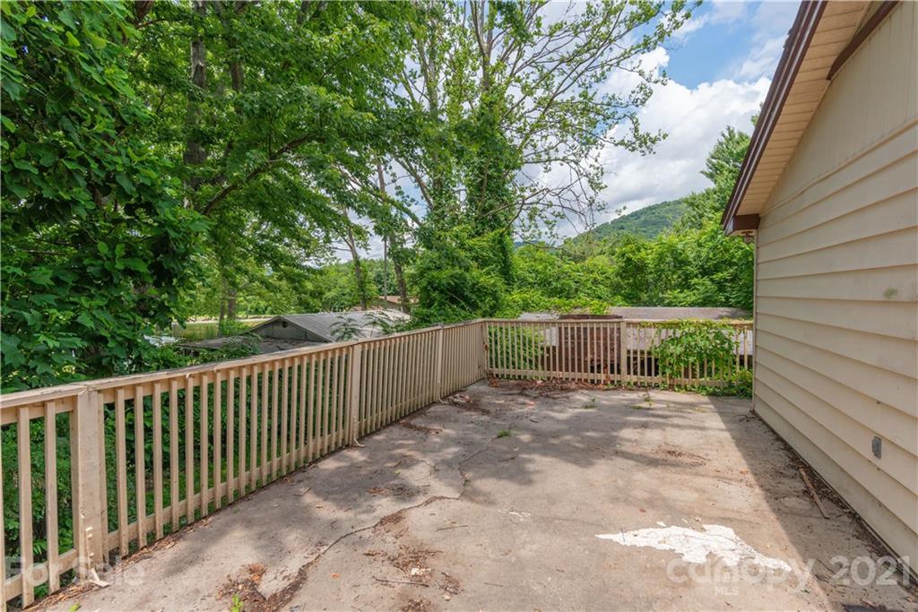 207 Old Us 70 Highway Swannanoa NC 28778