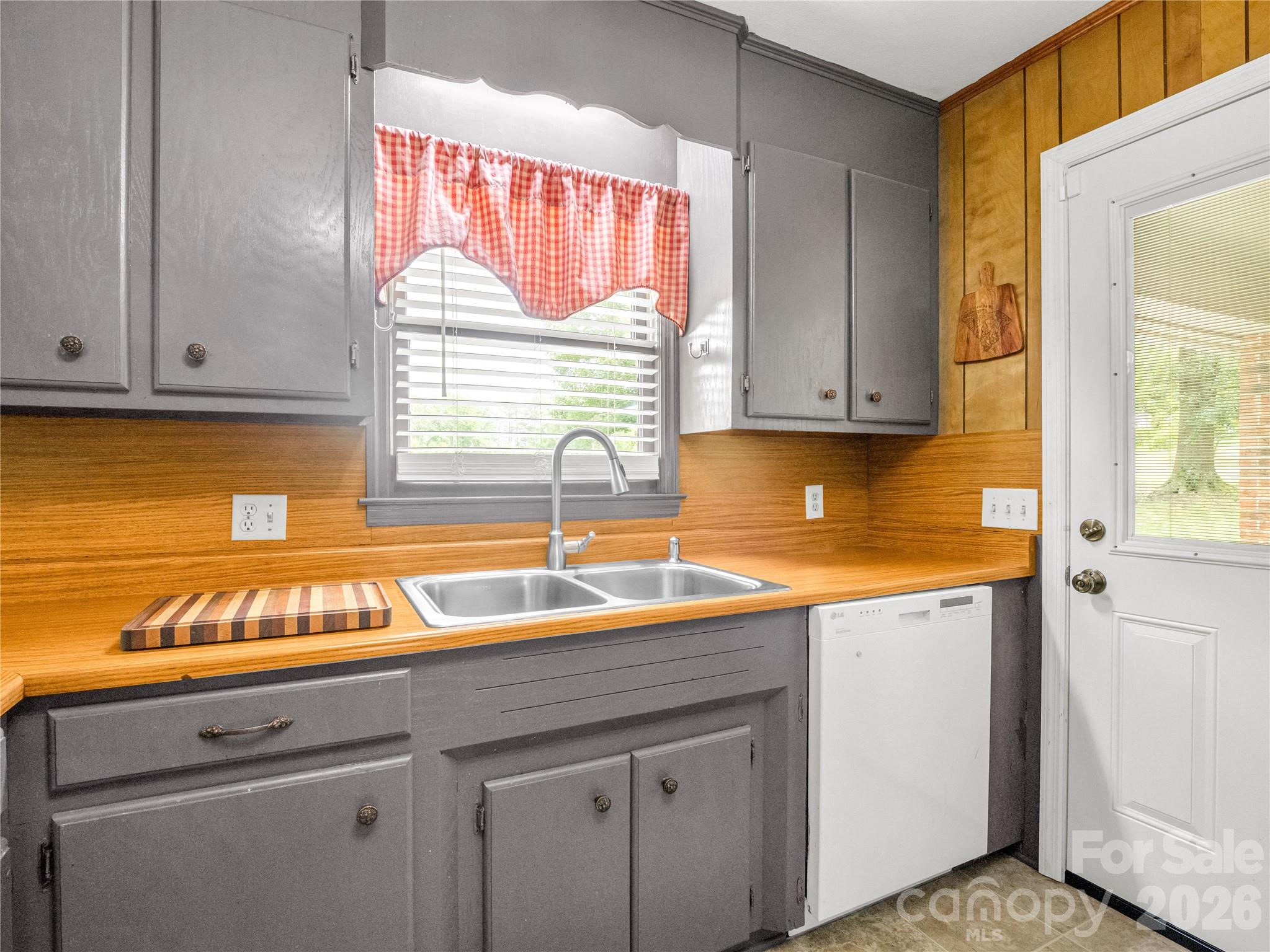 72 Mcentire Road Tryon NC 28782
