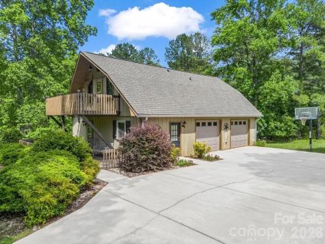 72 Mcentire Road Tryon NC 28782
