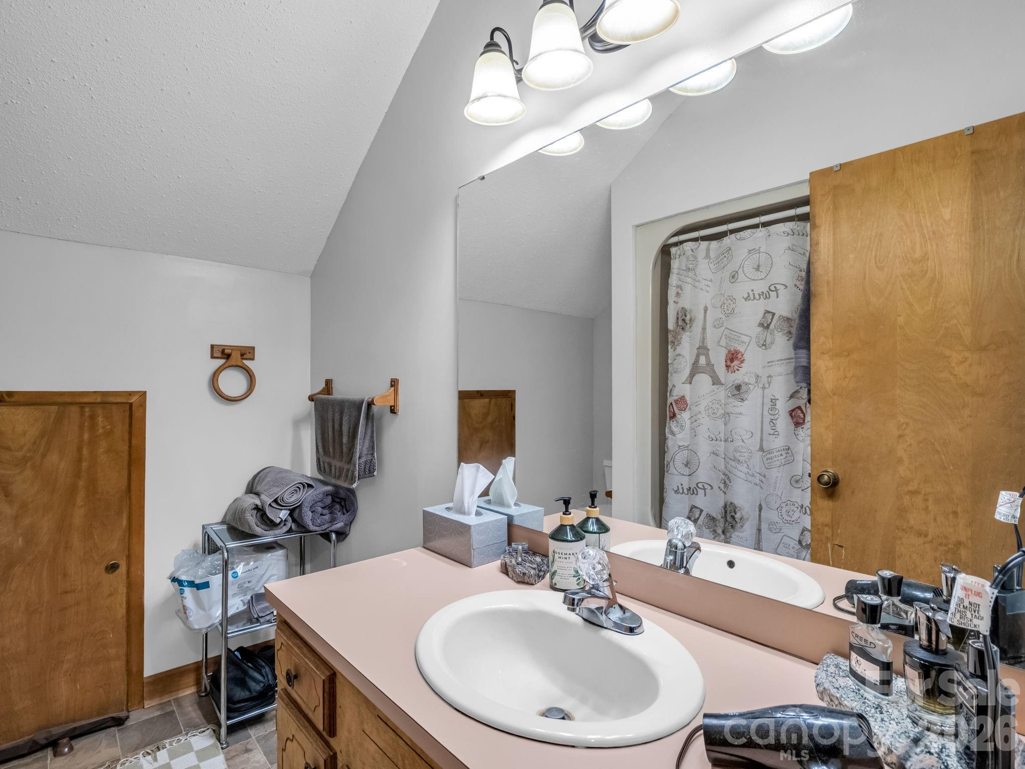 72 Mcentire Road Tryon NC 28782