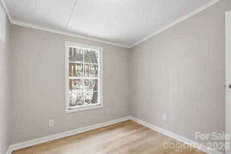 517 Ridgeway Place SW Lenoir NC 26845
