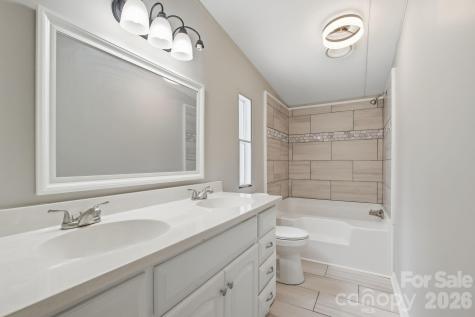 517 Ridgeway Place SW Lenoir NC 26845