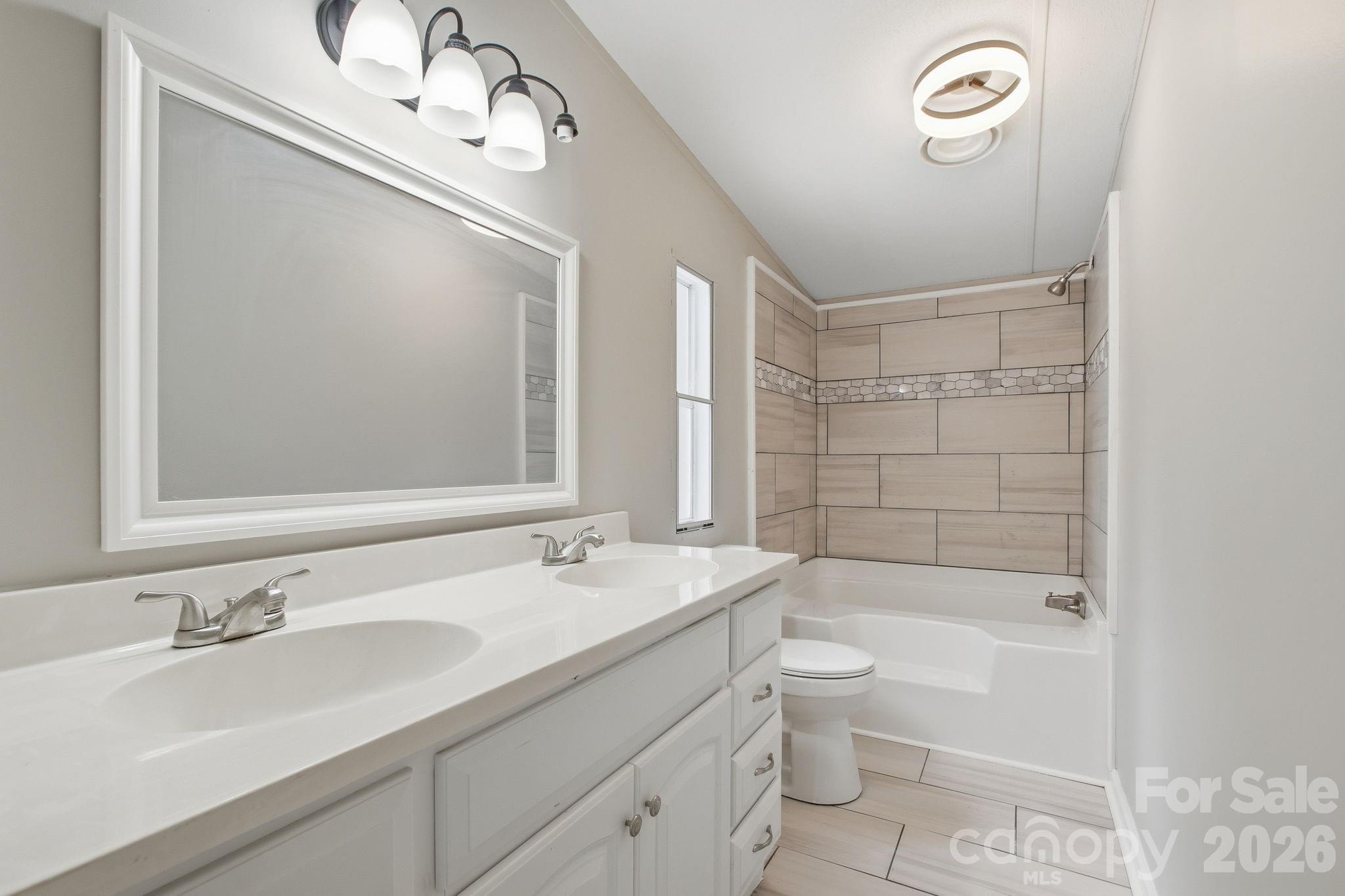 517 Ridgeway Place SW Lenoir NC 26845