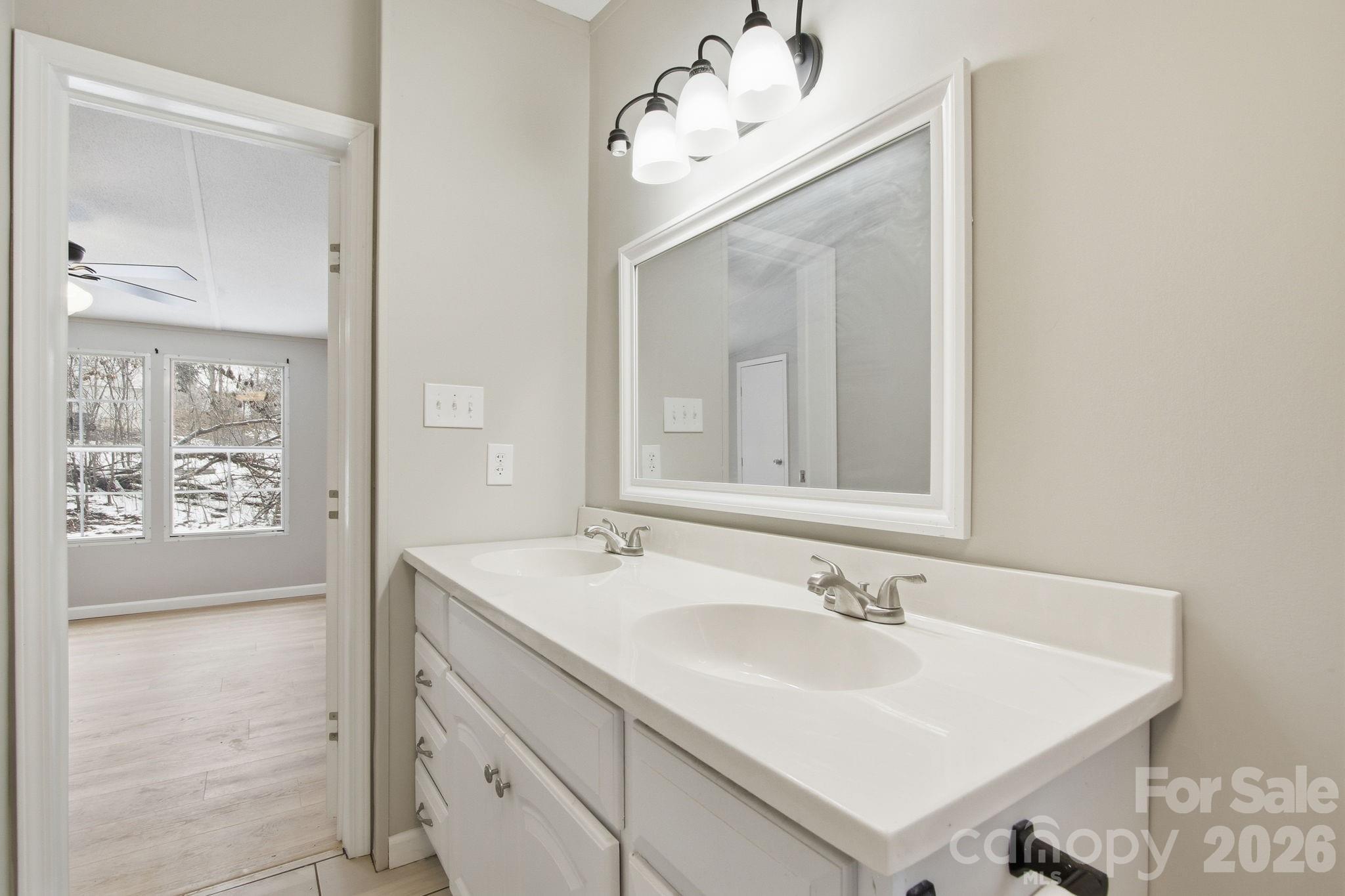 517 Ridgeway Place SW Lenoir NC 26845