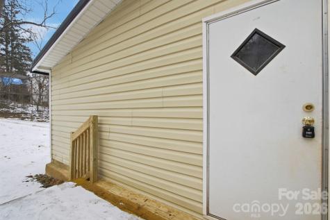 517 Ridgeway Place SW Lenoir NC 26845