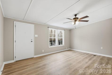 517 Ridgeway Place SW Lenoir NC 26845