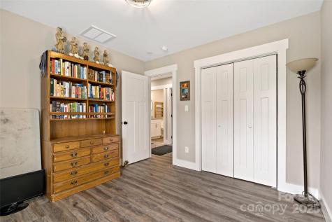 28 Whittier Drive Alexander NC 28701