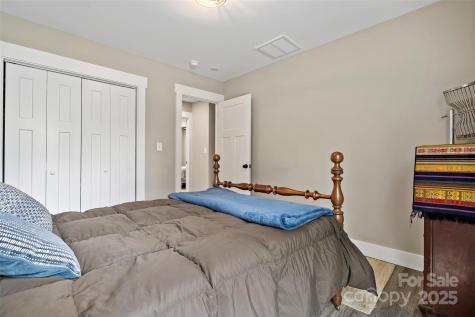 28 Whittier Drive Alexander NC 28701