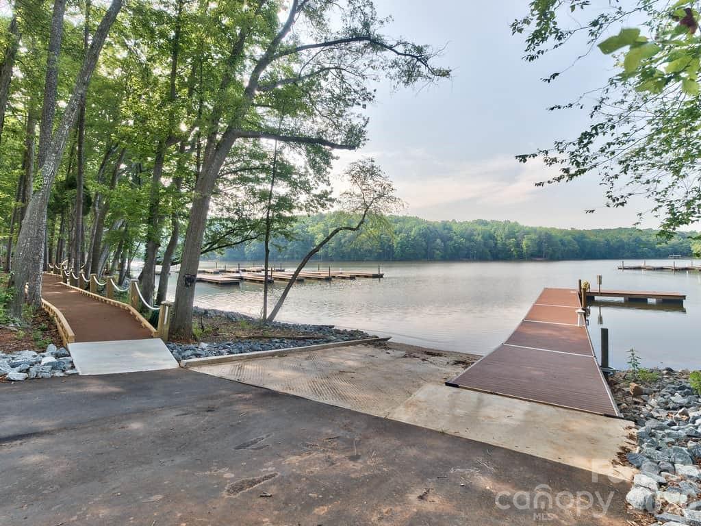 5023 American Bittern Lane Charlotte NC 28214