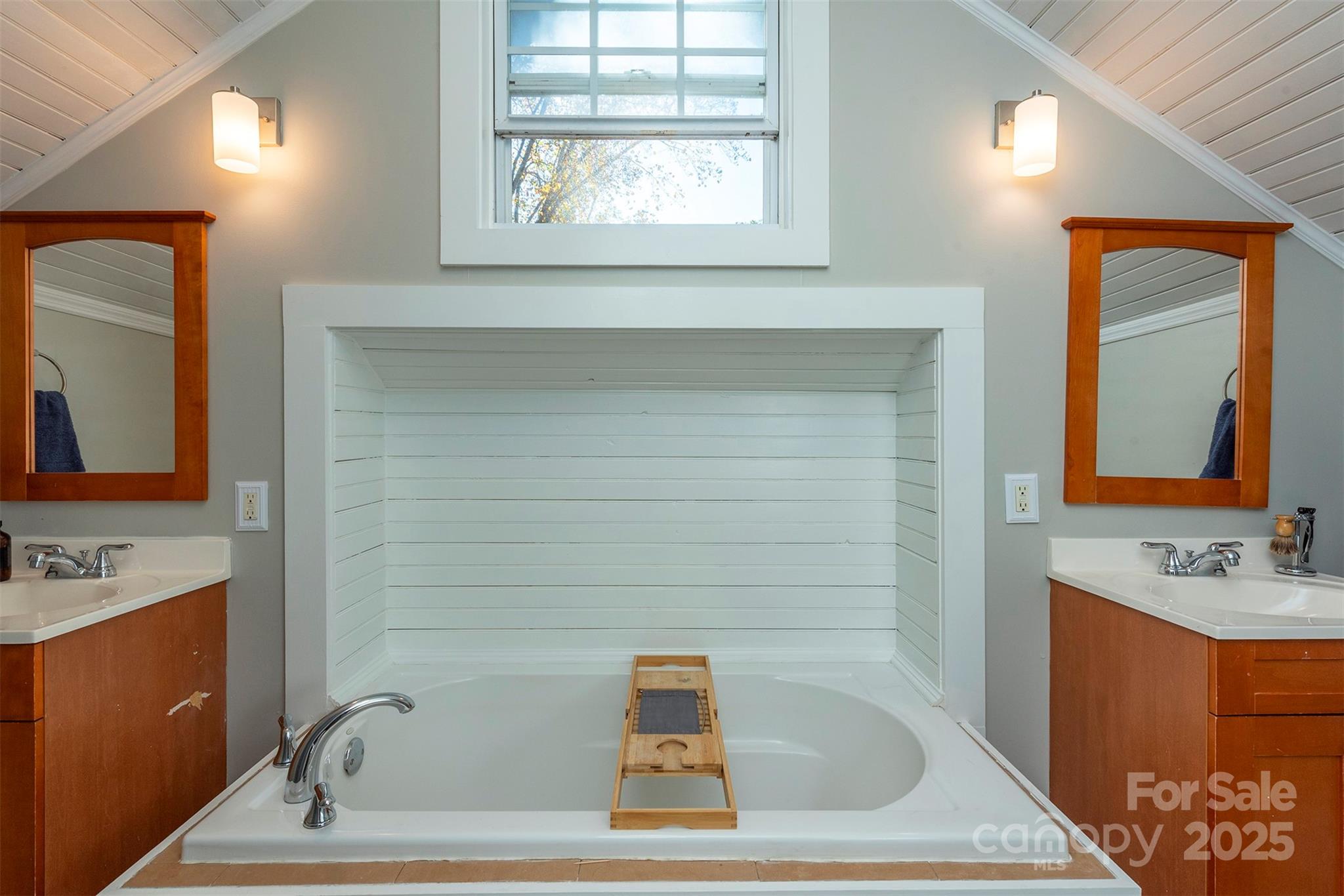 436 New Haw Creek Road Asheville NC 28805