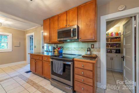 436 New Haw Creek Road Asheville NC 28805