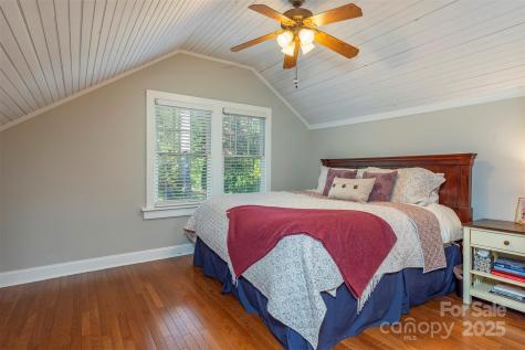 436 New Haw Creek Road Asheville NC 28805