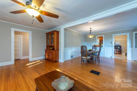 436 New Haw Creek Road Asheville NC 28805