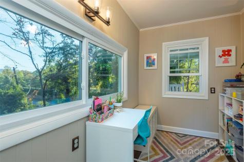 436 New Haw Creek Road Asheville NC 28805