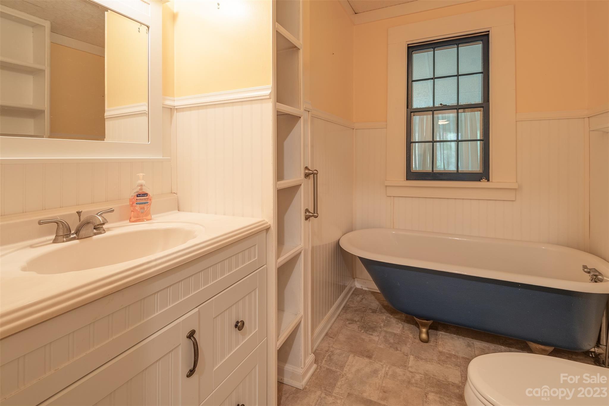 93 Clarks Chapel Road Weaverville NC 28787