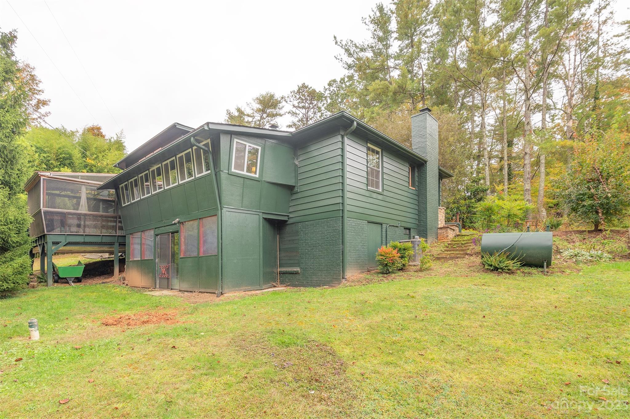 93 Clarks Chapel Road Weaverville NC 28787