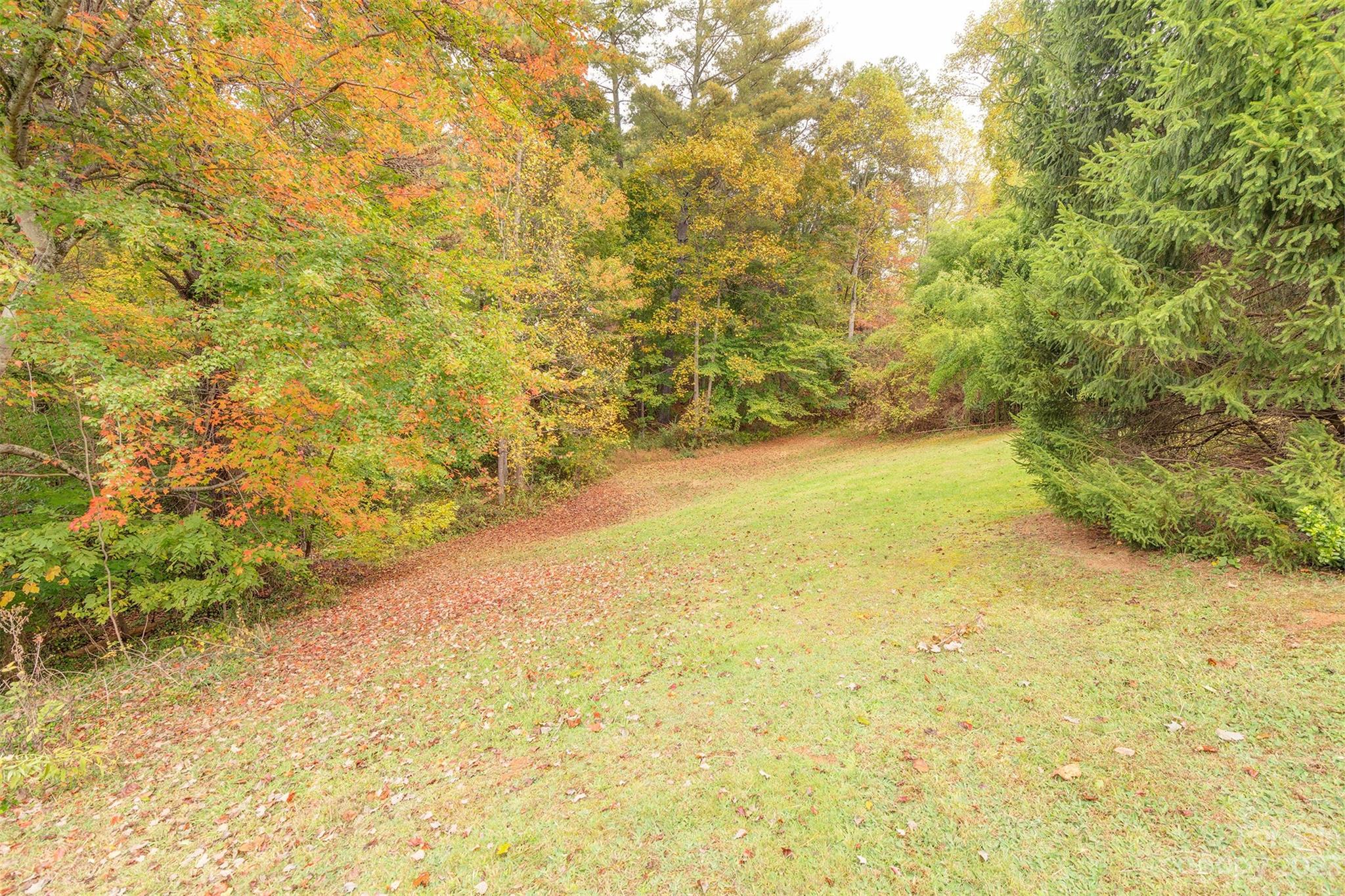 93 Clarks Chapel Road Weaverville NC 28787