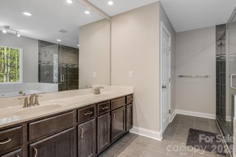 35 Chesten Mountain Drive Asheville NC 28803