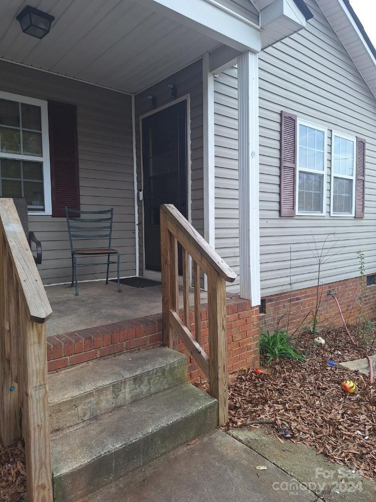 2520 Deherradora Avenue Charlotte NC 28208