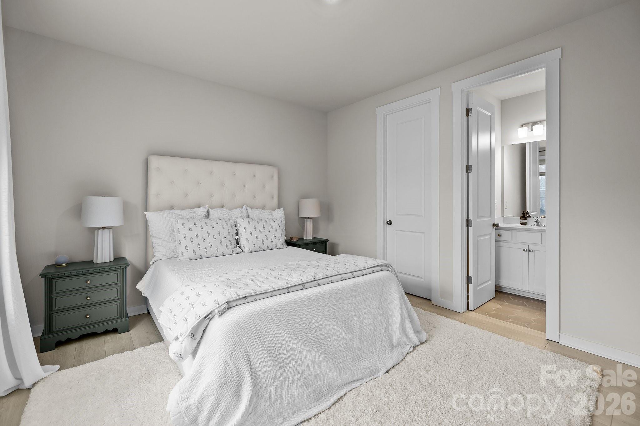 5024 Hillshire Lane Charlotte NC 28227