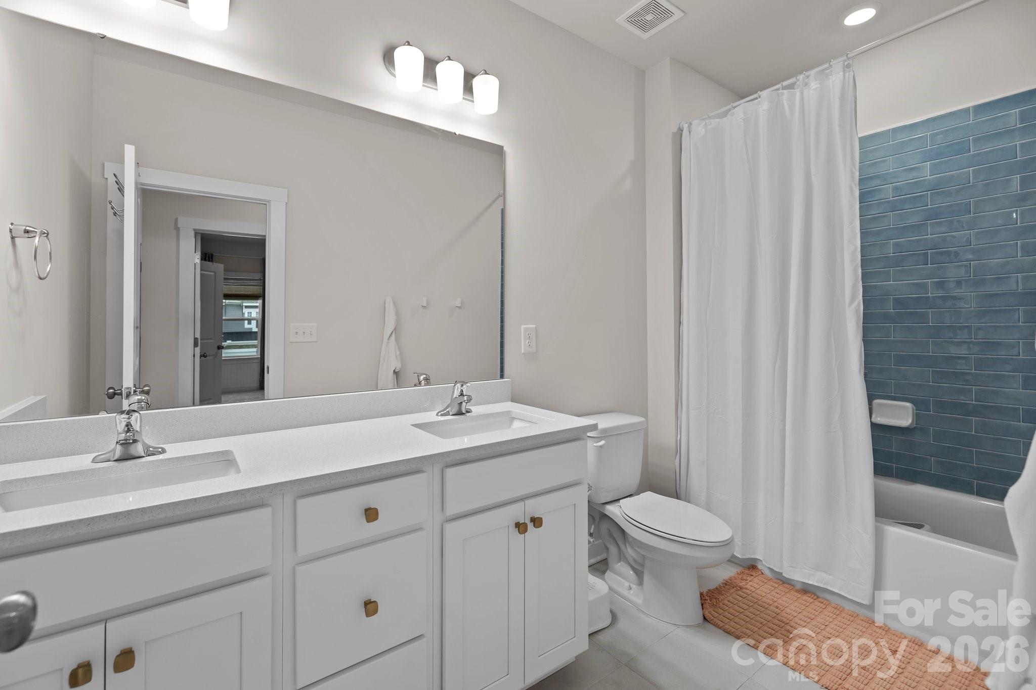 5024 Hillshire Lane Charlotte NC 28227