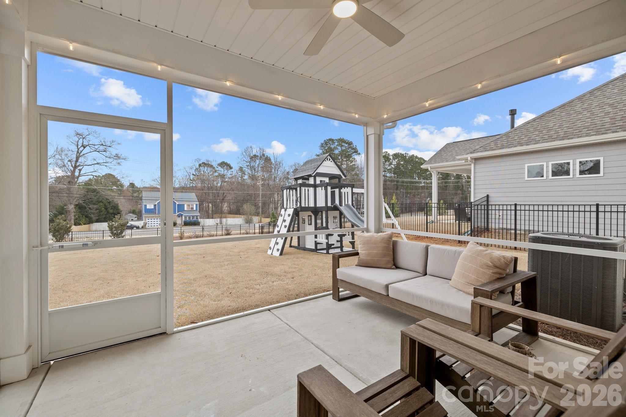 5024 Hillshire Lane Charlotte NC 28227