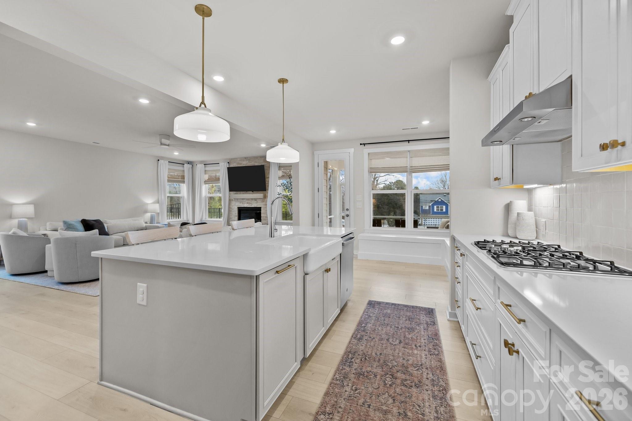 5024 Hillshire Lane Charlotte NC 28227