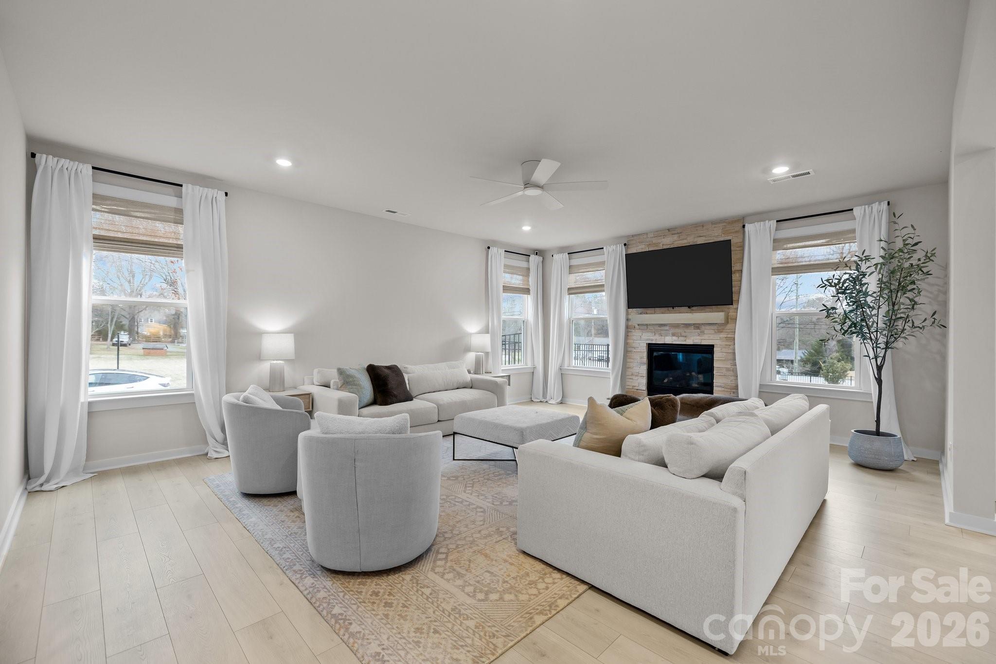 5024 Hillshire Lane Charlotte NC 28227