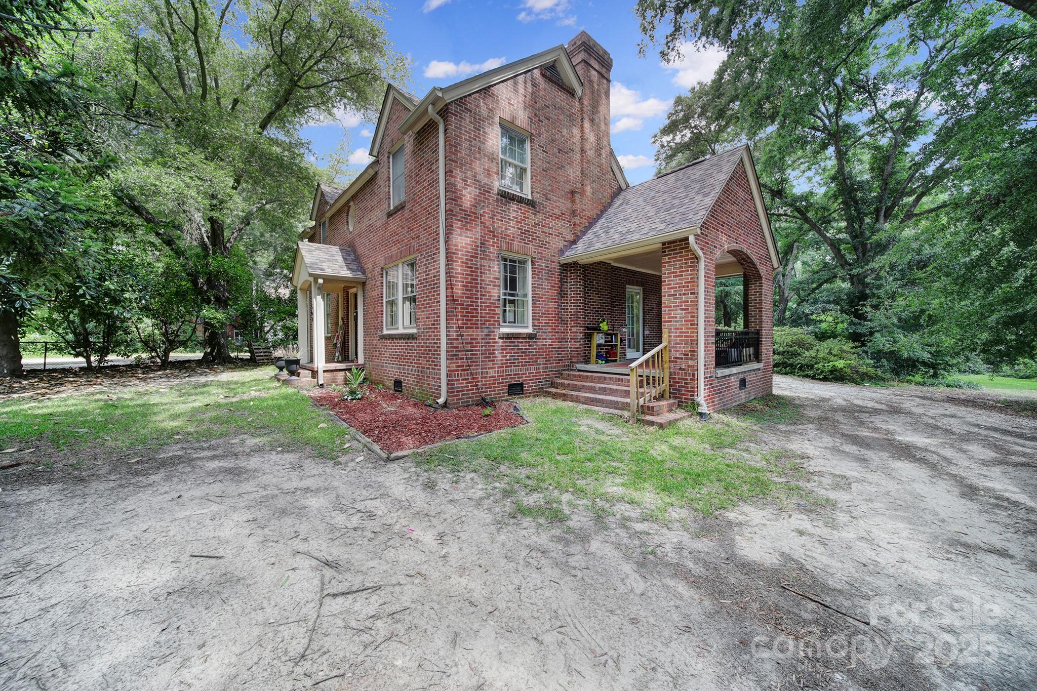 504 Chesterfield Avenue Lancaster SC 29720