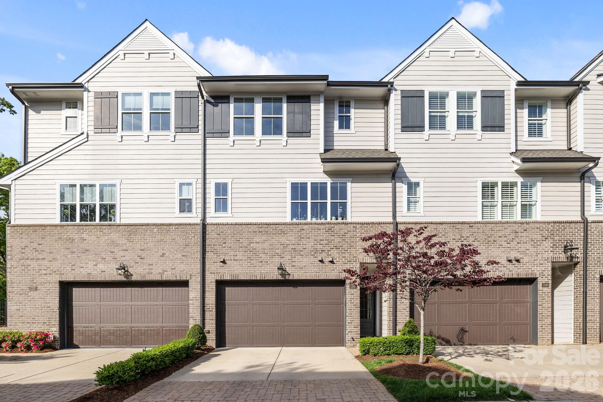 1241 Cotswold Place Charlotte NC 28211