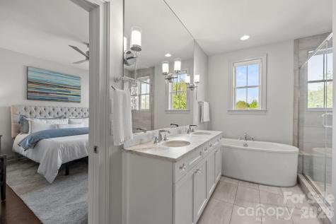 1241 Cotswold Place Charlotte NC 28211