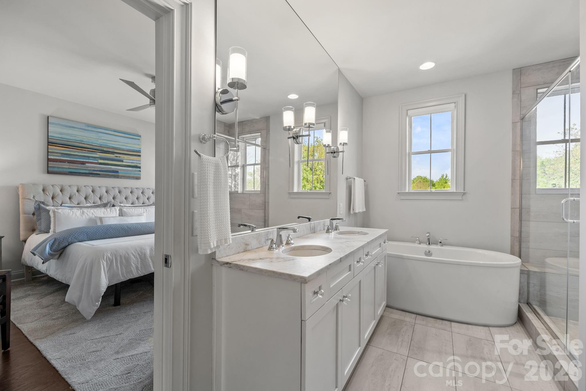 1241 Cotswold Place Charlotte NC 28211