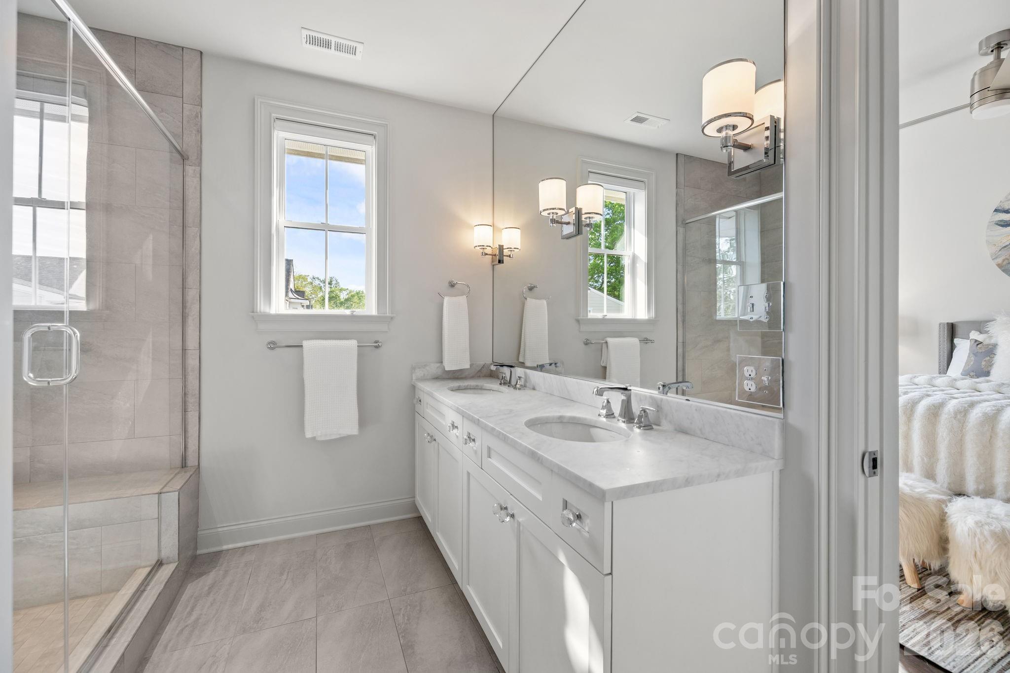 1241 Cotswold Place Charlotte NC 28211