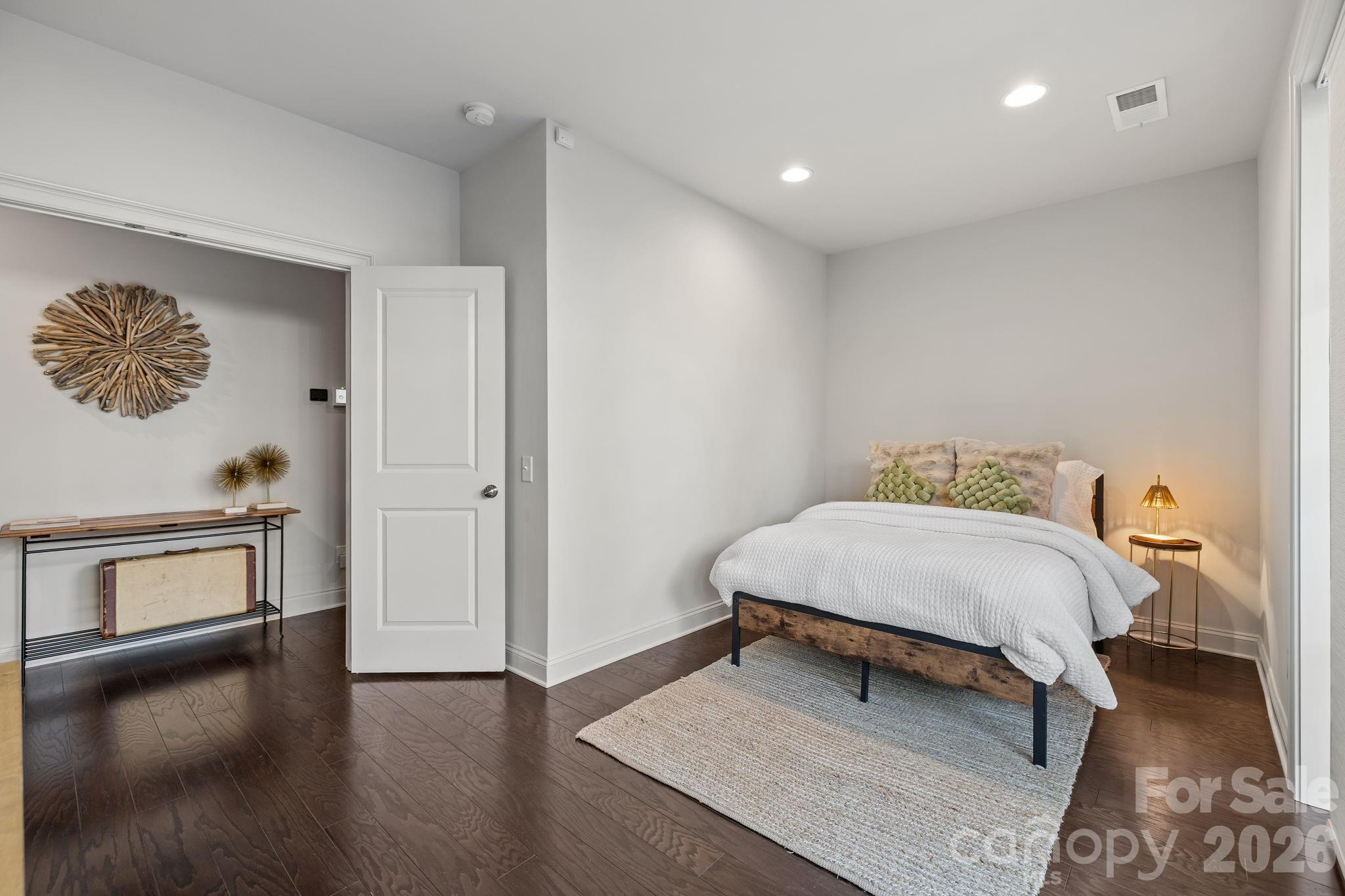 1241 Cotswold Place Charlotte NC 28211