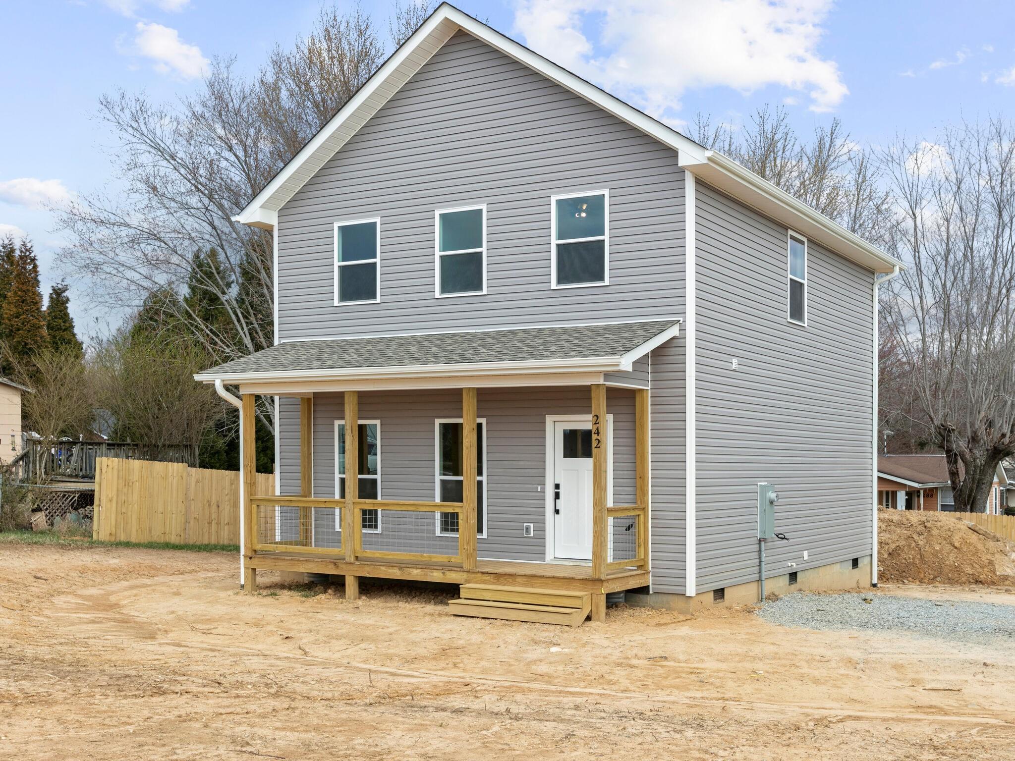242 Forest Lawn Drive Hendersonville NC 28792