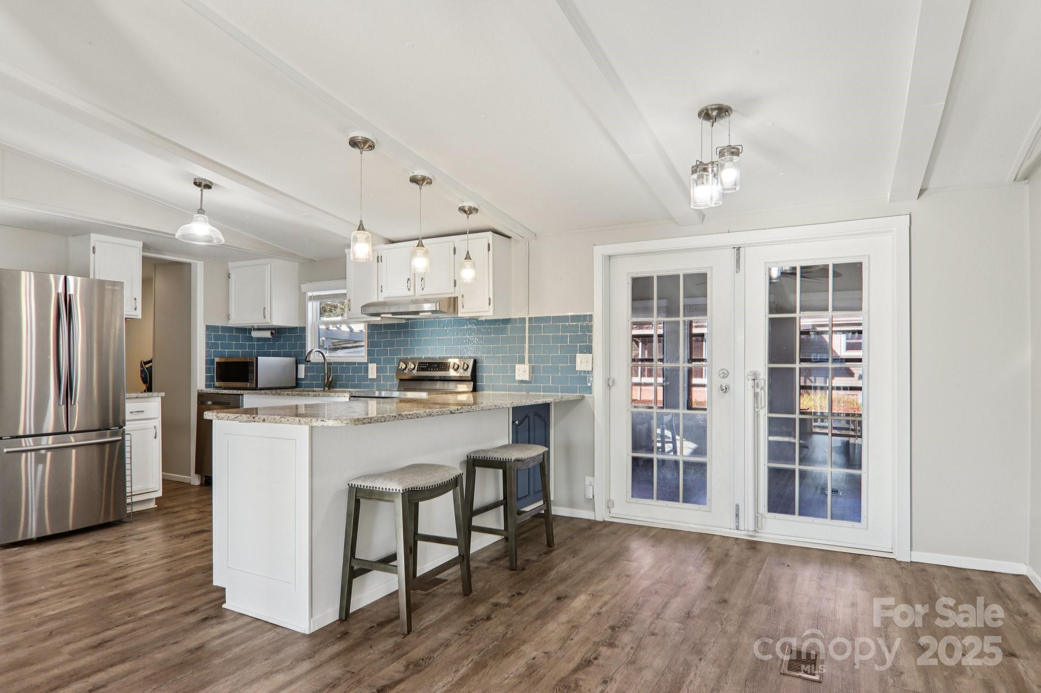 302 Meadowbrook Court Hendersonville NC 28792