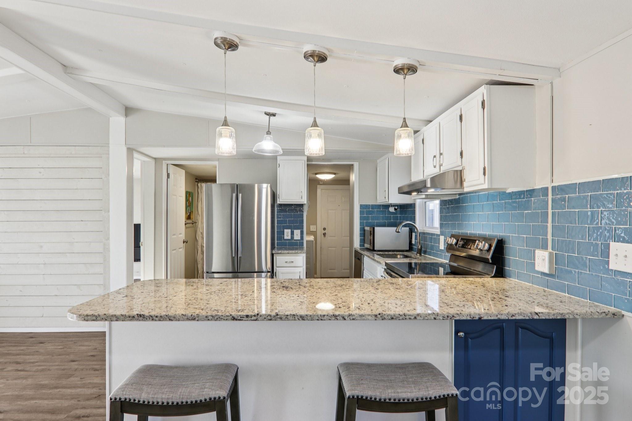 302 Meadowbrook Court Hendersonville NC 28792