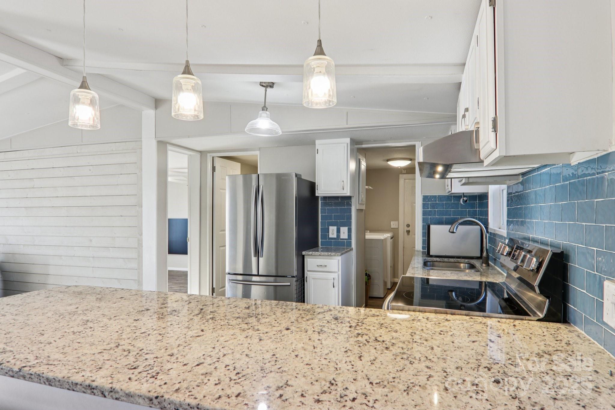 302 Meadowbrook Court Hendersonville NC 28792