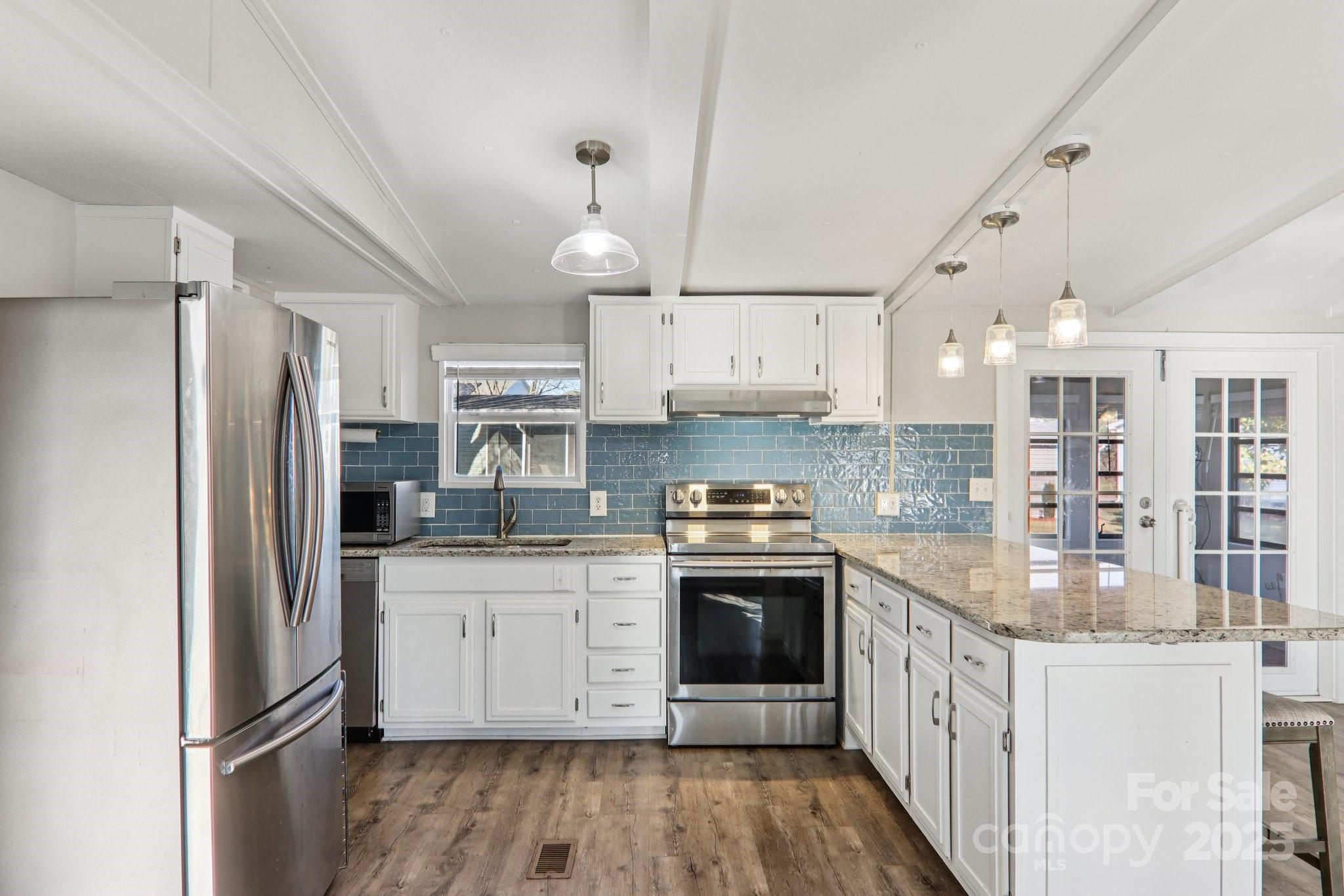302 Meadowbrook Court Hendersonville NC 28792