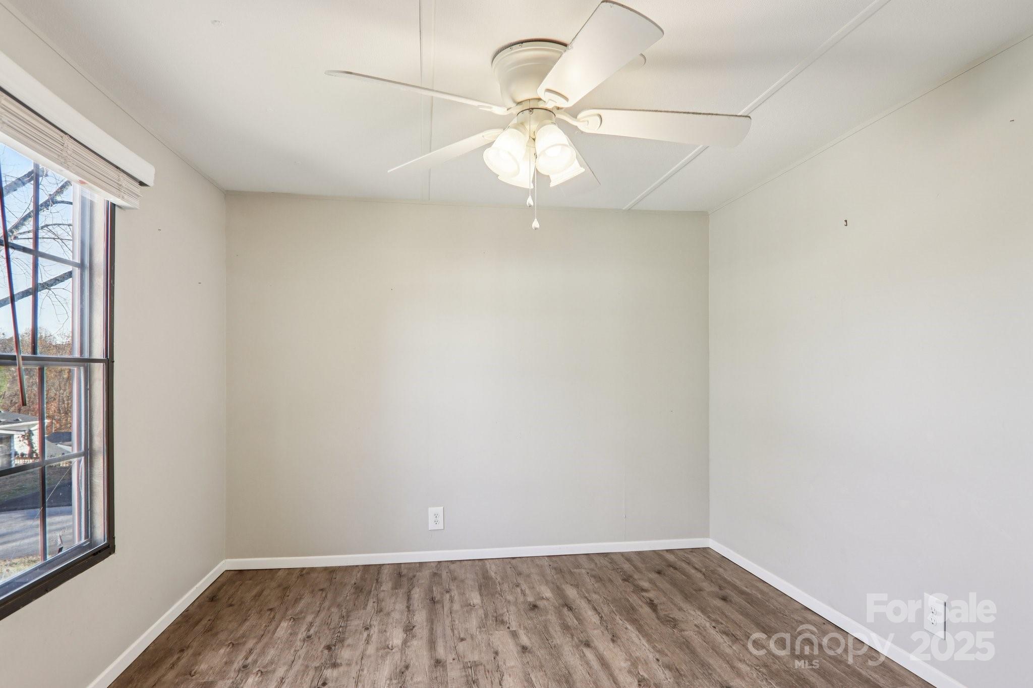 302 Meadowbrook Court Hendersonville NC 28792