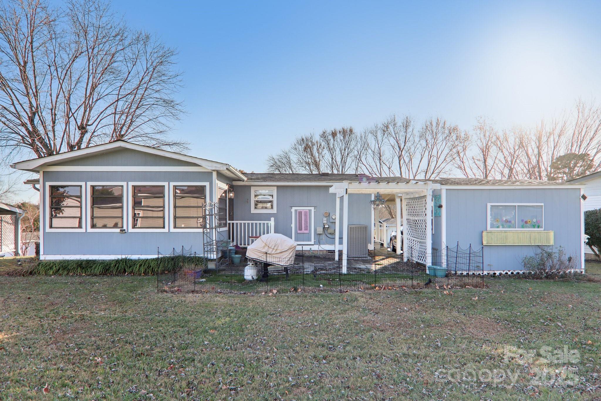302 Meadowbrook Court Hendersonville NC 28792